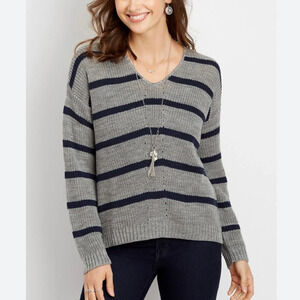 Maurices Heather Gray & Navy Blue Striped V-neck Knit Sweater Small Women’s